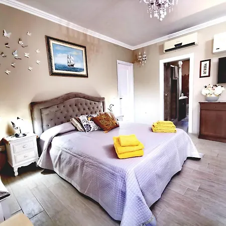 Lux Guest house